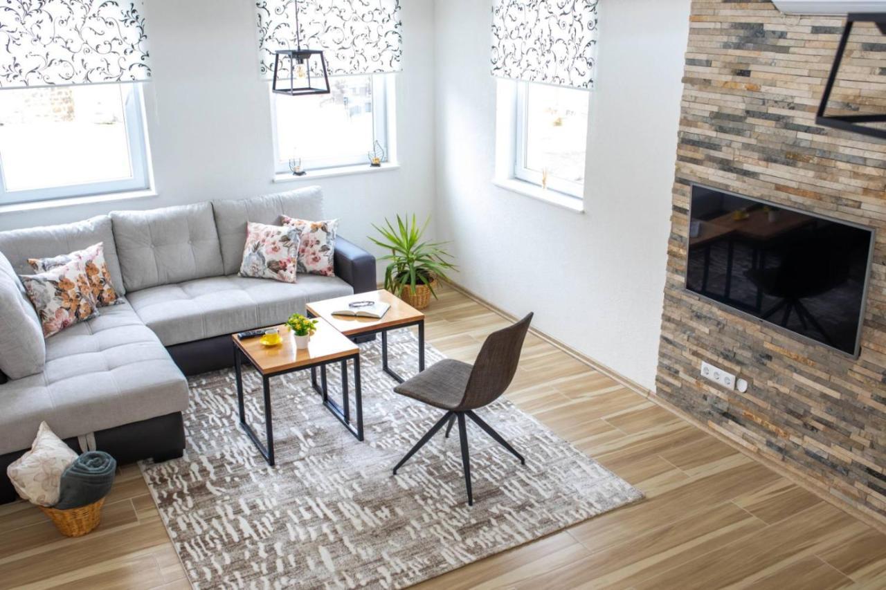 יאיצי Apartman Uno מראה חיצוני תמונה